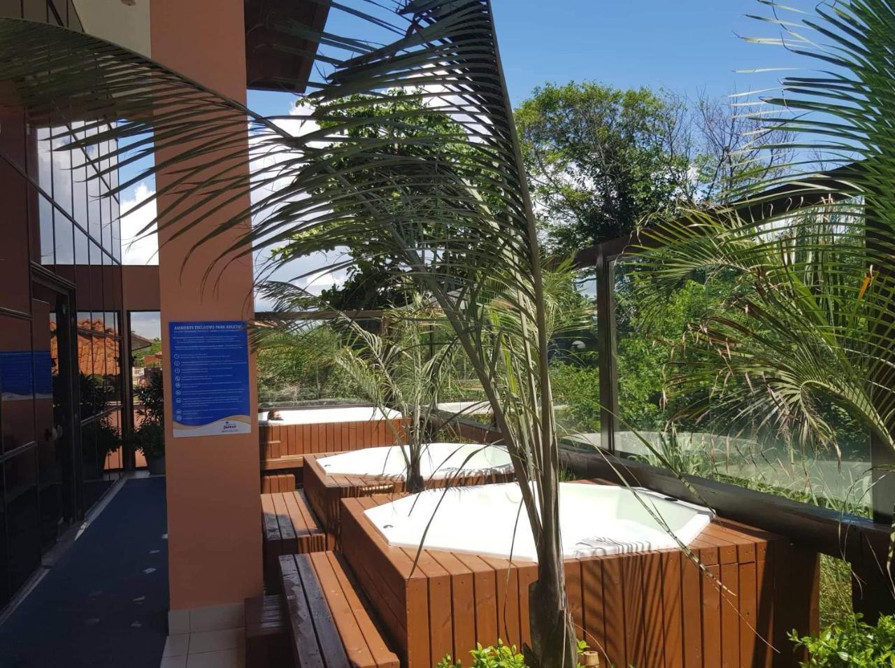 Apto Pes Na Areia Em Hotel Jurere Beach Jurere Internacional Florianópolis Eksteriør billede